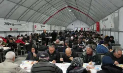 Başkan Özarslan 450 bin kişiyi iftar sofralarında buluşturdu