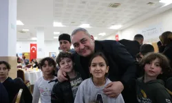 Başkan Özarslan'dan yetim ve öksüz çocuklara özel sofra