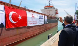 Lübnan'a 730 ton insani yardım Mersin'den dualarla uğurlandı