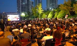 Keçiören'de açık hava sinema keyfi