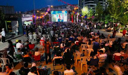 Dr.Mesut Özarslan, Keçiören'de yaz akşamlarını nostaljiyle taçlandırıyor