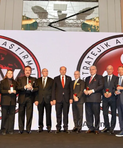 Kızıl Elma Ödülleri sahiplerini buldu