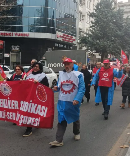 Emekliler Samsun'dan Ankara'ya yürüdü... Tandoğan Meydanı'nda hak mücadelesi