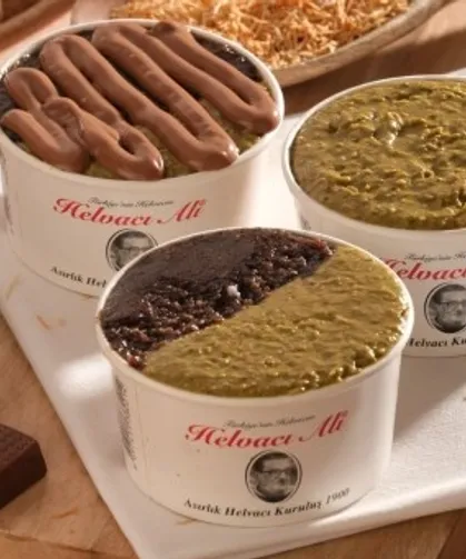 İftarda en çok tercih edilen tatlı 'dondurmalı irmik helvası'