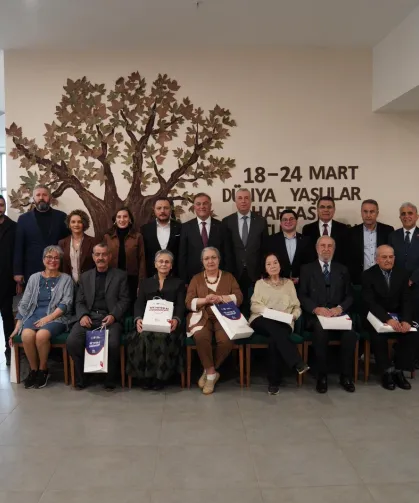 İBB Huzurevi'nde duygusal bayramlaşma