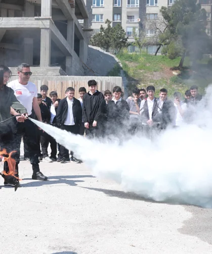 Ankara Keçiören'de gençlere afet bilinci