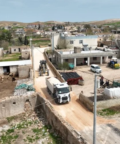 Büyükşehir'den kırsalda konforlu ulaşım için yoğun mesai