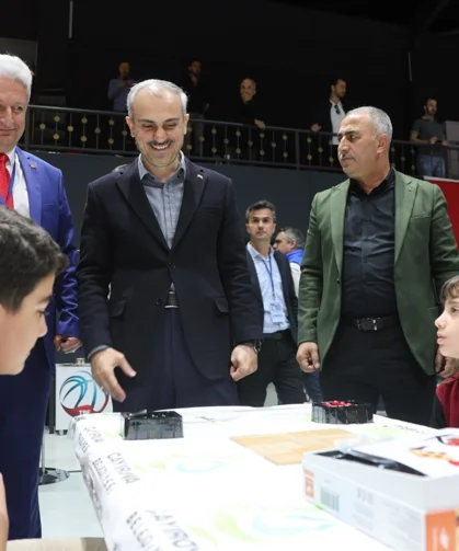 Çayırovalı öğrenciler akıl ve zeka oyunlarında ter döküyor