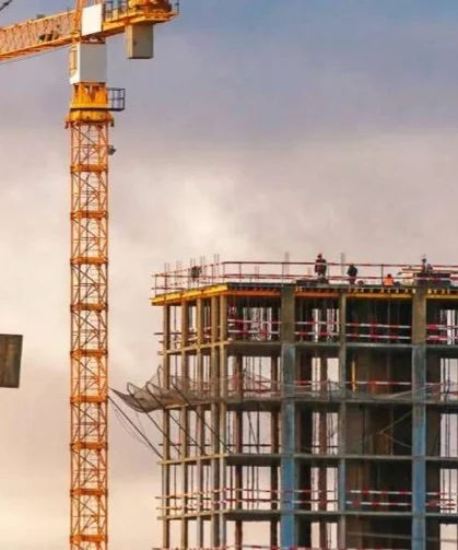 İnşaat üretimi yıllık arttı, aylık geriledi