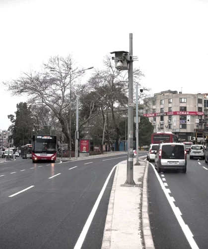 İzmir Buca'da asfalt seferberliği