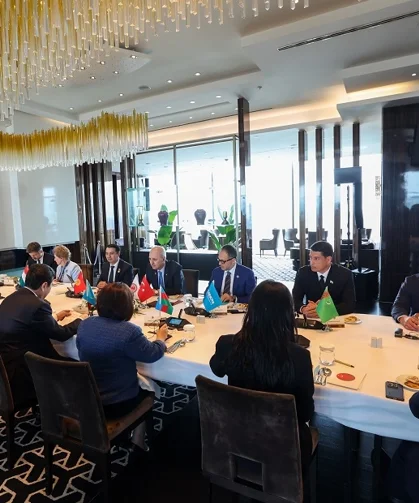 Numan Kurtulmuş, TÜRKPA üyesi mevkidaşlarıyla buluştu