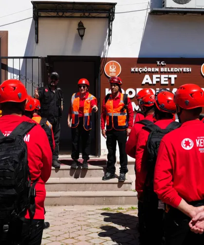 Keçiören'in Arama Kurtarma Ekibi eğitimlerini tamamladı