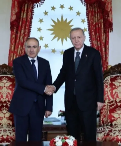 Cumhurbaşkanı Erdoğan, Paşinyan ile görüştü