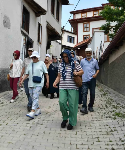 Başkentliler ücretsiz Kent Gezileri ile Ankara'yı keşfediyor