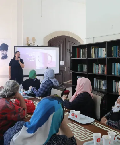 Keçiören'de aile içi iletişimi güçlendiren seminer