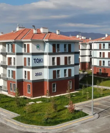 Türkiye'de konut satışı düştü, Ağrı'da yükseldi