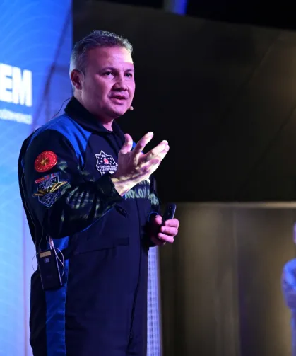 Türkiye'nin ilk astronotu Alper Gezeravcı Tuğgeneral oldu