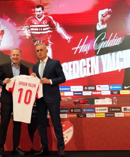 A Milli için 4 yıllığa imza attı... Sergen Yalçın'ın A Takımı belli oldu
