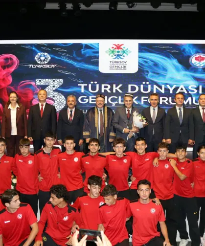 Türk Dünyası'nın gençleri Trabzon'da buluştu