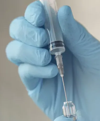 Uzmanlardan grip uyarısı: 6 aydan büyük herkese influenza aşısı öneriliyor