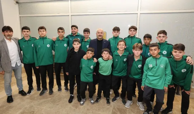Başkan Büyükgöz Gebze amatörünü ağırladı