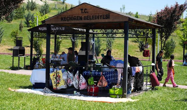 Keçiören'de mesire yerleri doldu taştı