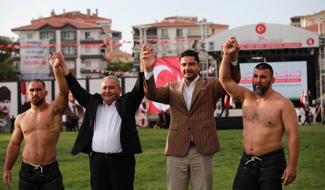 2.Geleneksel Taha Akgül Karakucak güreşlerinin şampiyonu belli oldu
