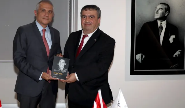 Emekli büyükelçiden ekonomi muhabirlerine 'protokol' dersi