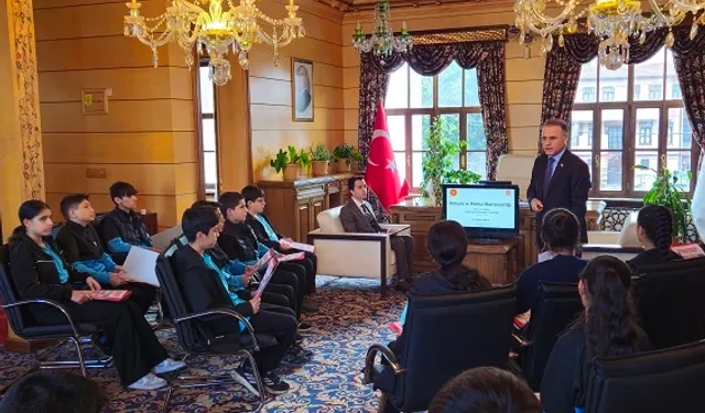 İletişim Başkanlığı Bursa Bölge Müdürlüğü'nde etkileşimli 'iletişim' dersi