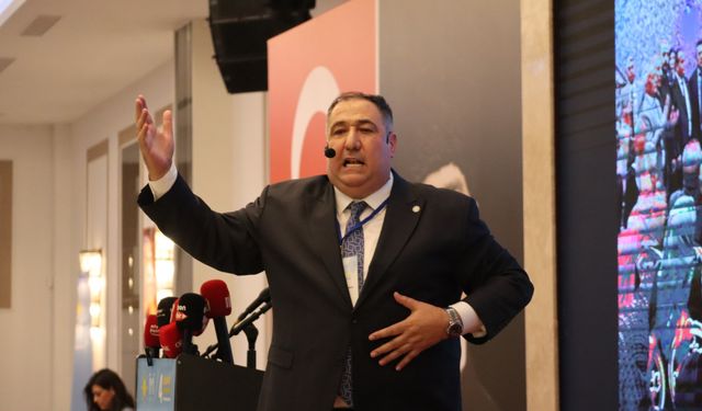 İYİ Parti Afyonkarahisar'da Muhammet Mısırlıoğlu güven tazeledi.