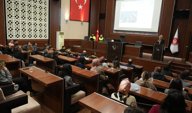 Keçiören Belediyesi'nde hizmet içi 'trafikte güvenli sürüş' eğitimi