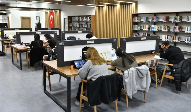 Ankara'da çalışma istasyonları 80 bin öğrenciyi ağırladı