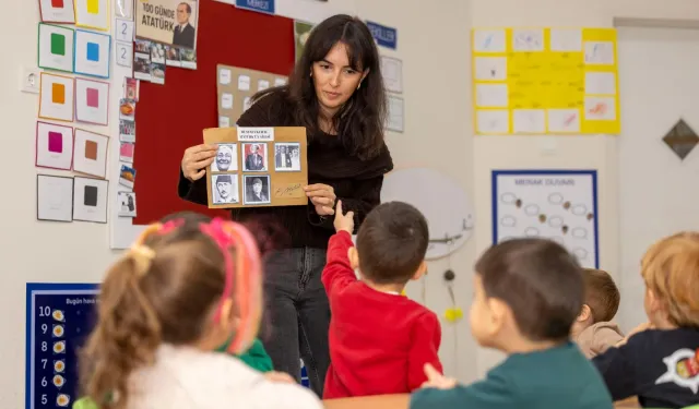 İzmir'de duygulandıran öğretmenlik hikâyesi... Eğitim gördüğü anaokuluna 25 yıl öğretmen oldu