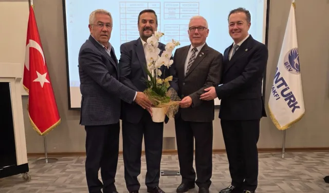 BALKANTÜRK Eğitim Vakfı'nda bayrak değişimi: Adnan Sözeri dönemi başladı