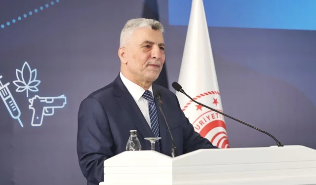 1 yılda 12 milyon araç gümrüklerden geçti