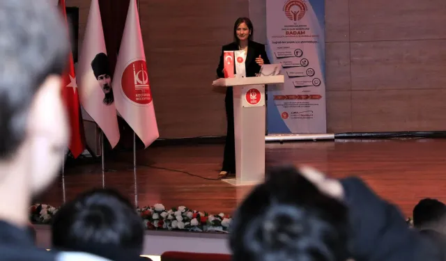 Keçiören'de gençlere bağımlılıkla mücadele sempozyumu