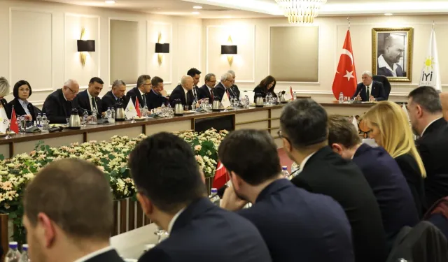 İYİ Parti'de yeni dönem ilk GİK yapıldı... Yeni kadroda görevler belli oldu