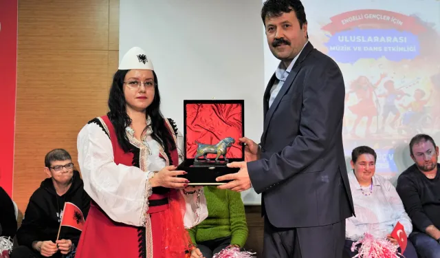 Ankara Keçiören 'sese güç ver'di