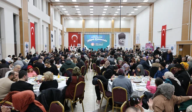 Başkan Özarslan Doğu Karadenizlilerle buluştu