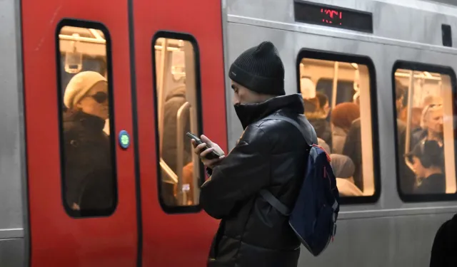 Ankaralılar metroda kesintisiz iletişimle yol alıyor