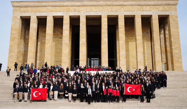 ÇEK Ailesi'nden Anıtkabir ziyareti
