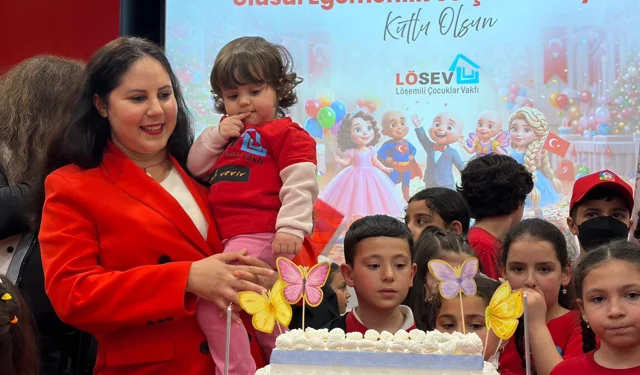 Lösemili çocukların LÖSEV ile 23 Nisan coşkusu