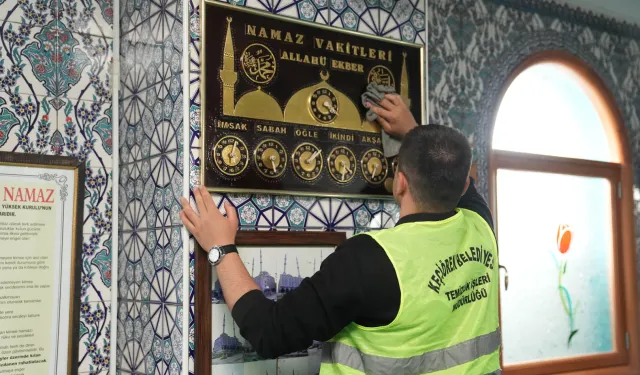 Keçiören'deki camilere kapsamlı bayram temizliği