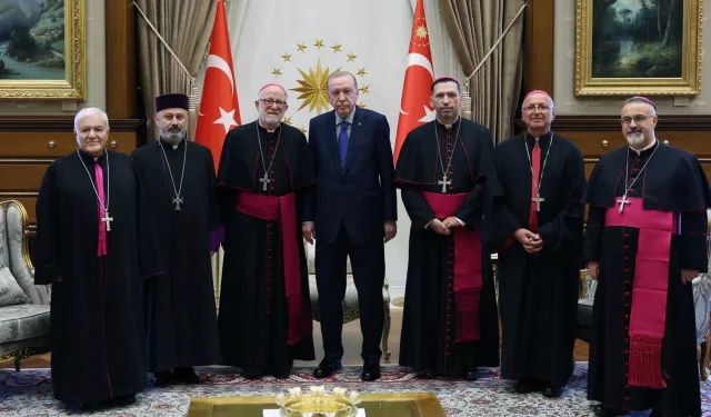 Cumhurbaşkanı Erdoğan, Külliye'de ağırladı