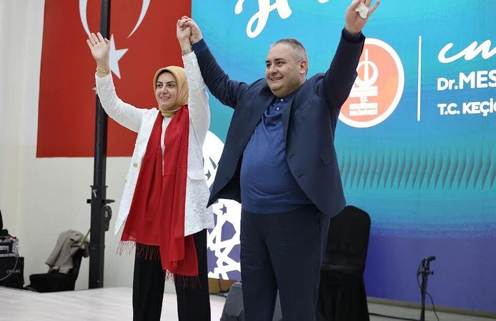 Başkan Özarslan ve eşi Filiz Özarslan, Kadınlarla iftar sofrasında buluştu