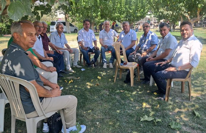 İYİ Parti Teşkilatı, Murat Bozkurt’u Yeğeninin sünnet merasiminde yalnız bırakmadı