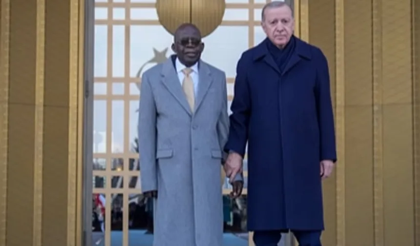 Nijerya Cumhurbaşkanı Külliye'de