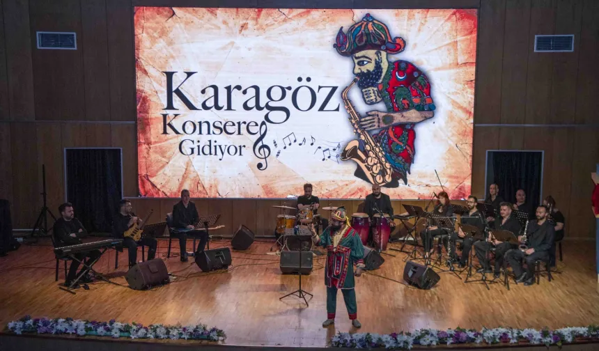 Ankara'da Karagöz Müzikali sezon finalini yaptı