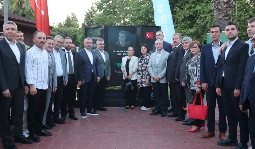 Dr. Sadık Ahmet vefatının 31. yıldönümünde anıldı