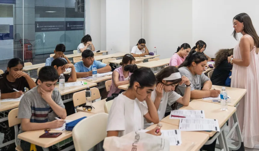Sınav Destek Merkezlerinde yaz dolu dolu geçiyor